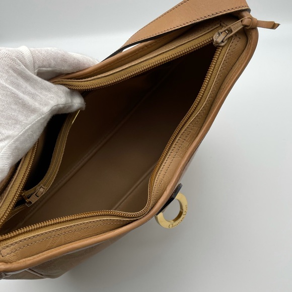 Dior - Picture 14 of 16